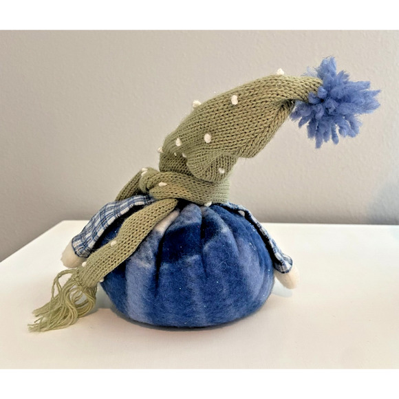 Vintage Blue, White & Green Fabric Snowmen Set With Glitter Snowflake - Picture 4 of 10